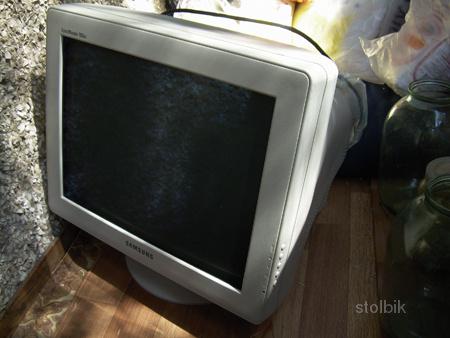 Продаю ЭЛТ монитор Sumsung SyncMaster 783DF 17''плоский экран - Россия