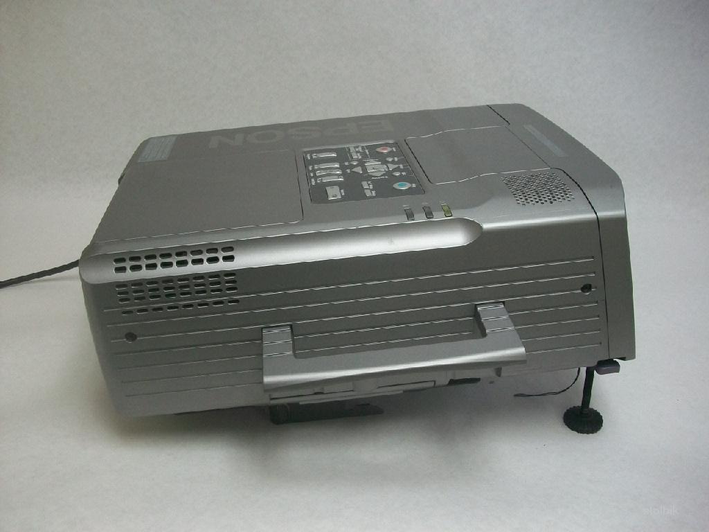 Продам мощный портативный проектор EPSON EMP-8300NL ( 5 200 ANSI lm) - Россия