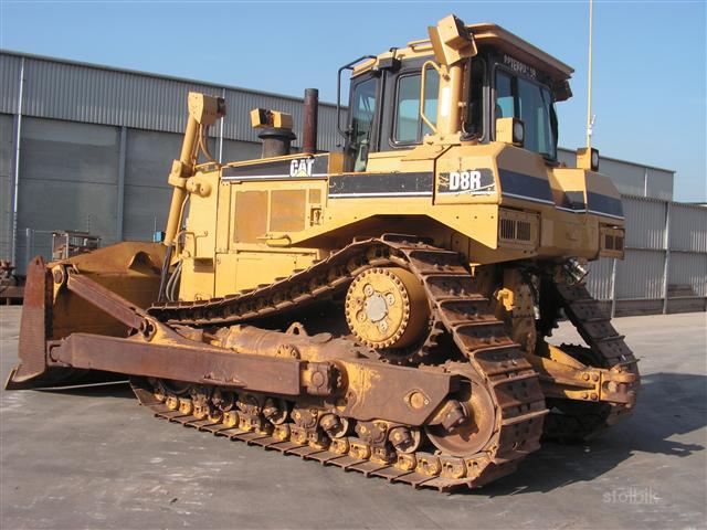 Бульдозер CATERPILLAR - Россия