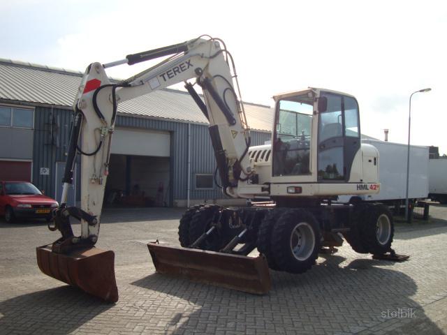 Колесный экскаватор TEREX - SCHAEFF - Россия