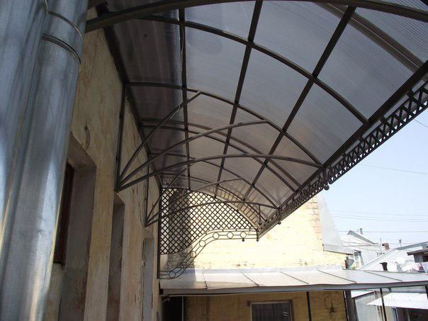 Дождевые козырьки на балконе. - Дизайны балконов - Каталог статей ...