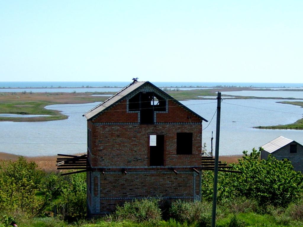 Продам дачу в Бердянске с видом на море, под минигостиницу, без отделочных работ - Украина