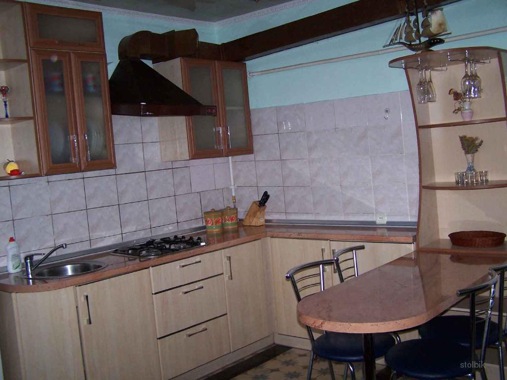 Сдам в Ялте коттедж на 6-8 гостей и два 2-3х местных номера в гостевом домике - Украина