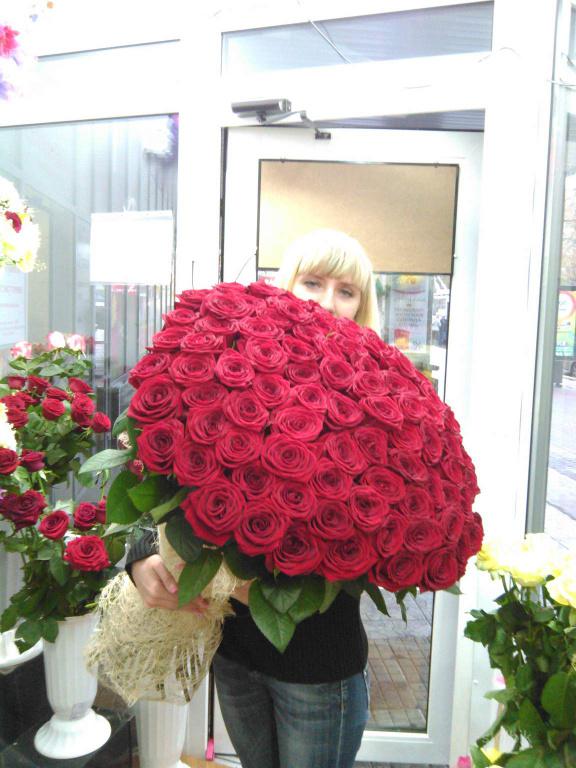 Букет из 101 розы цена в ростове